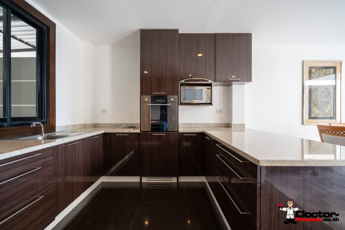 5 Bedroom Seaview Pool Villa in Bang Por, Koh Samui – For Sale